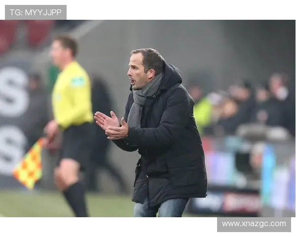 保级后奥格斯堡球员挺鲍姆留任